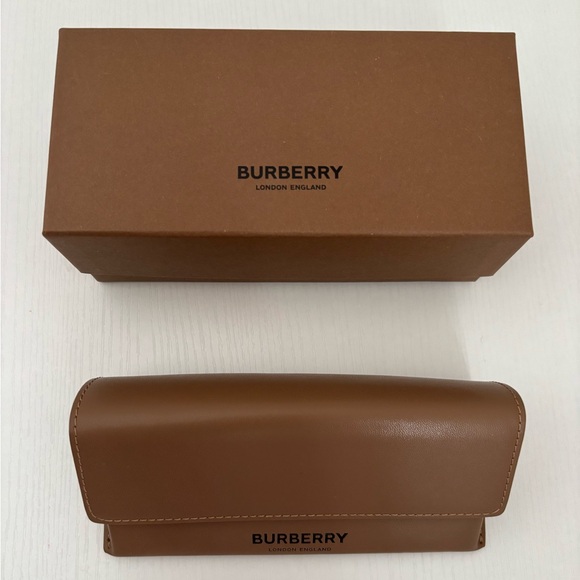 Burberry glasses case and box ONLY - Picture 1 of 4